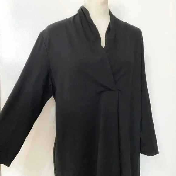 EILEEN FISHER Black Stretch Twist Front Split  Long Rayon/ Nylon Tunic Top-S-EUC - Picture 2 of 9